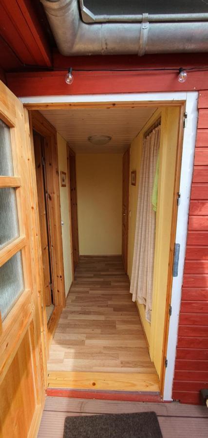 54 N 11,45 E Ferienhaus Poel